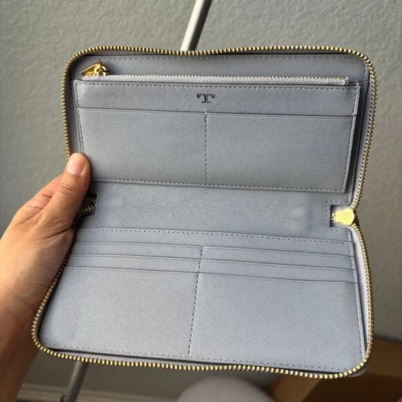 Tory Burch Wallet - Picture 4 of 6